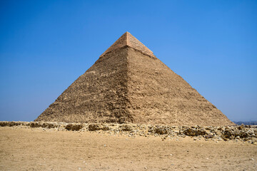 Fototapeta na wymiar Khufu pyramid from the hills above. The Great Pyramids of Giza, Giza Plateau, Cairo, Egypt