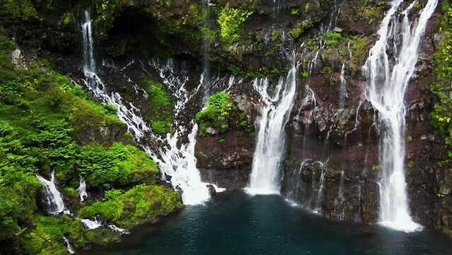 CASCADE LANGEVIN OU CASCADE GRAND GALET SAINT-JOSEPH ILE DE LA R&Eacute;UNION DOM TOM 