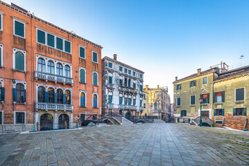 Fototapeta na wymiar Historic building of Venice in sunny morning.