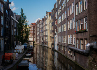 houses on the canal