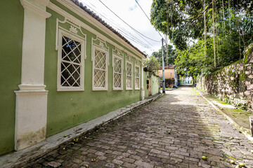 Fototapeta na wymiar Green house in the village of Igatu, Chapada Diamantina, Andarai, Bahia in Brazil