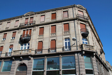 Fototapeta premium old stone flat building in strasbourg in alsace (france)