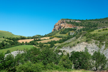 Fototapeta na wymiar Roches Sueges, Parc naturel régional des Grands Causses, 12, Aveyron, France