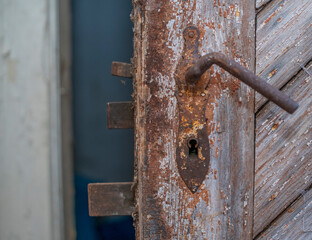 Unleashing the Majestic Grandeur of an Antique Door Lock