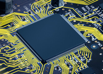 Electronic circuit board with processor