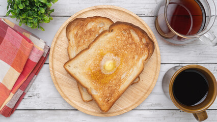 朝食イメージ・トーストとコーヒー