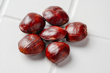 Obraz premium Archidendron pauciflorum, commonly known as djenkol, jengkol or jering is a species of flowering tree in the pea family, Fabaceae. It is native to Southeast Asia, where the seeds are a popular dish.