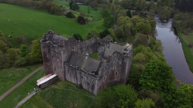 Doune castle: fantastic movement in orbit to the famous Scottish castle and spotting the small river in the area.