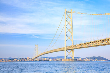 淡路島から見た初夏の明石海峡大橋　兵庫県淡路市　Akashi Kaikyo Bridge in early summer seen from Awaji Island. Hyogo Pref, Awaji City.