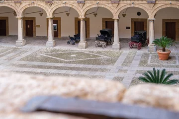 Fototapeten Interior court of the Palazzo dei Normanni in Palermo, Italy © qingyao