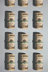 Dollar Scheine gerollt 