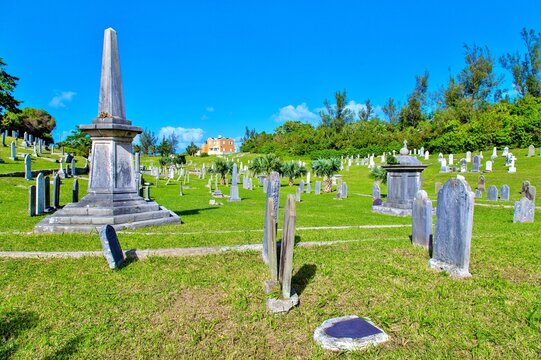 The Royal Navy Cemetery (The Glade), opened in 1812, containing over 1000 graves including 24 from World War I and 39 from WWII, managed by the Bermuda National Trust, Sandys Parish, Bermuda, Atlantic