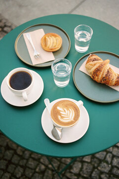 coffee break at a cafe