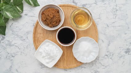 日本の基本の調味料・さしすせそ　イメージ｜砂糖・塩・酢・醤油・味噌