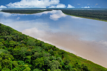 En la zona entre Leticia y Puerto Nariño, Colombia, se pueden apreciar estas vistas del  río...