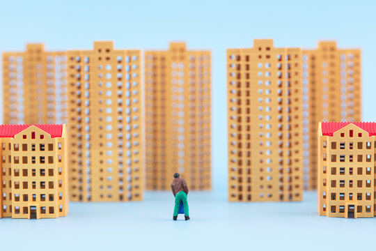 Small creative community with low occupancy rate