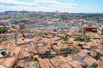 Fototapeta na wymiar Panoramic view of the city of Porto