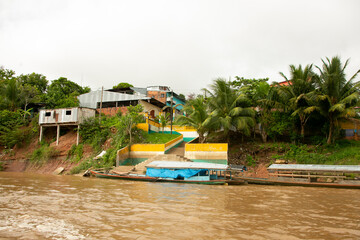 Fototapeta na wymiar Views of the city of Yurimaguas in the Peruvian jungle from the Huallaga river.