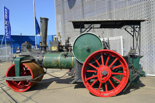 Historic Steam Roller - exhibit of the Technical Museum in Sinsheim, Germany