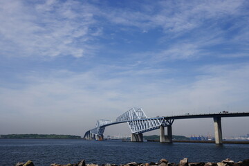 朝の東京湾ゲートブリッジ