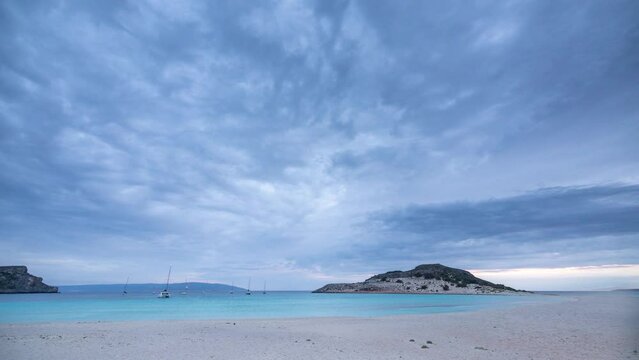 simos beach in Elafonisos greece