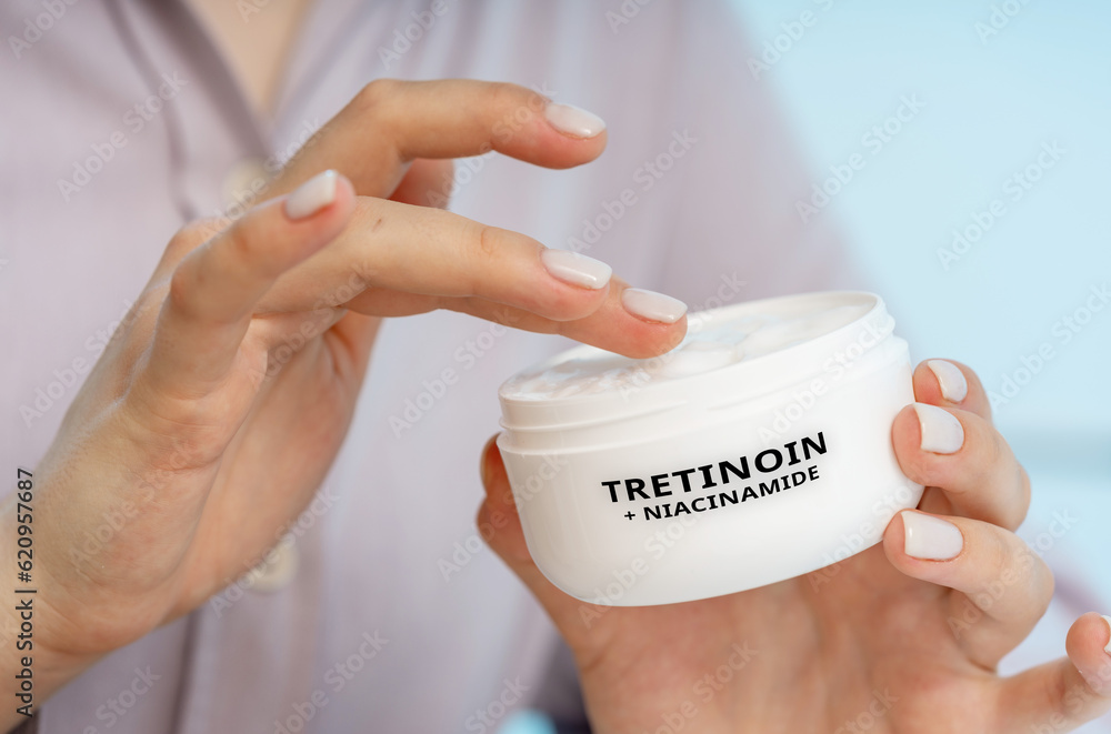 Poster Tretinoin + Niacinamide Medical Cream