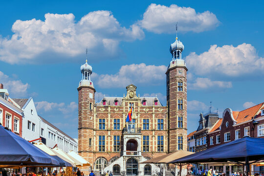 Sommer am Rathaus von Venlo