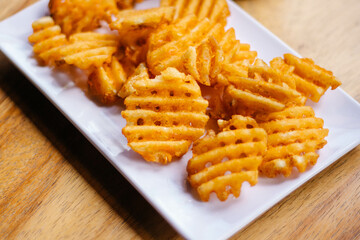 Papas fritas tipo waffle