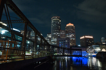 Fototapeta na wymiar night view of boston harbor