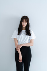 髪の長い女性