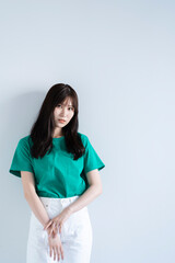 髪の長い女性