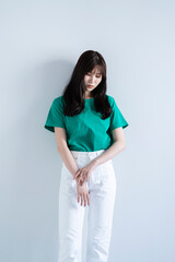 髪の長い女性