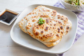 ホットサンドメーカーで作るニラ餃子