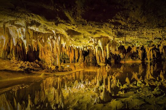 Luray Cavern, Stalactites, Shenandoah National Park, Virginia, USA