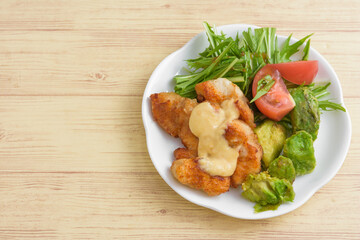 鶏肉とアボカドの炒め物