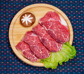 Fresh, raw beef slices