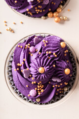 Beautiful and unique cupcakes ready to eat.