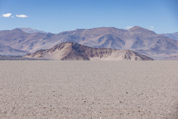 Off road adventure in the deserted and bizarre, but beautiful highlands of northern Argentina, South America - traveling and exploring the Puna