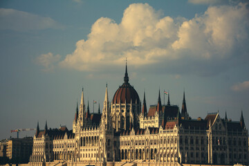 Obraz premium hungarian parliament