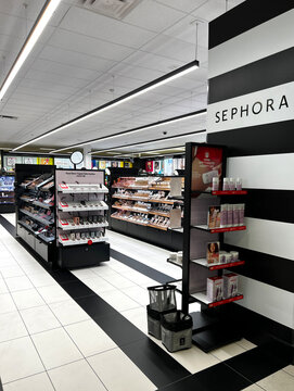 Sephora shop inside a Kohl's department store. The partnership replaced Kohl's own beauty section.