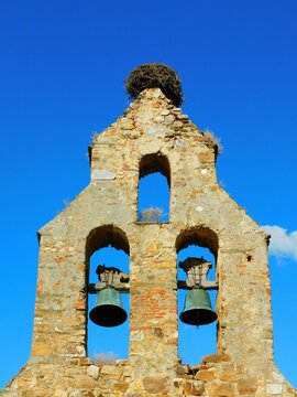 old ruins of a church in Caba&ntilde;as de Tera