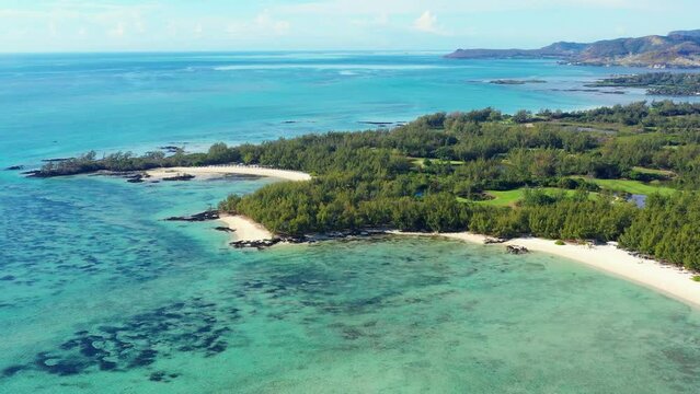 Wide view of the fascinating nature and beaches in Ile Aux Cerf.