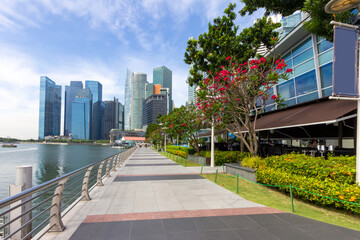 Obraz na płótnie Canvas Promenade and office buildings on Collyer Quay, Singapore