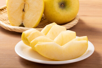 シナノゴールド　黄りんご