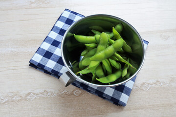 茹でたての枝豆