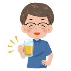 ビールジョッキを片手に笑顔の中年男性