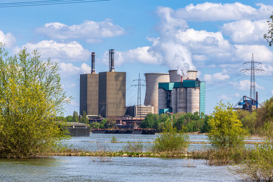 Kraftwerk Huckingen im Stahlwerk von HKM in Duisburg