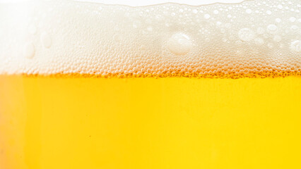 ビール　シュワシュワ