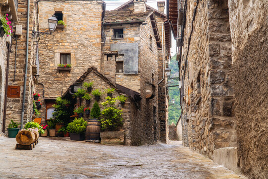Idyllic beautiful house in old town of Torla-ordesa, Huesca (Arag&oacute;n-Spain).