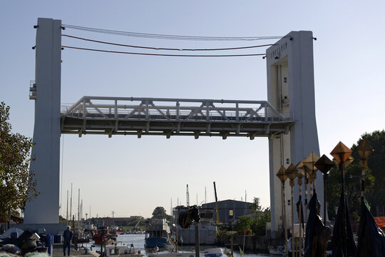 Pola H0 - Décor - Pont ferroviaire levant